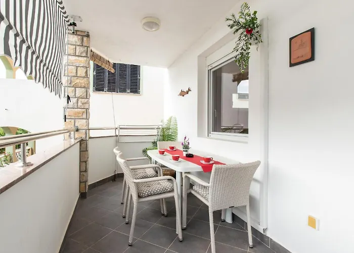 Stunning In With Wifi Apartment